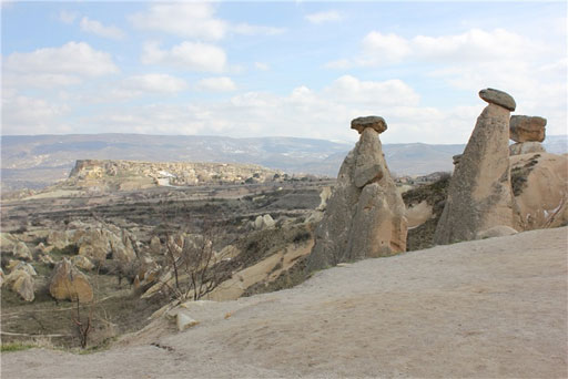 Üç güzeller peri bacaları Ürgüp Nevşehir Kapadokya